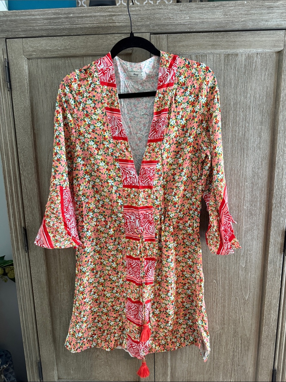 NWOT Maaji Pastel Floral Mix Shift Top